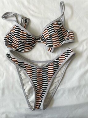 Dippin Daisiy Geometric Print Underwire Bikini Set - Black, White & Brown